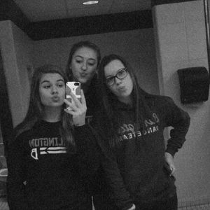 Meet your Posher, Marissa